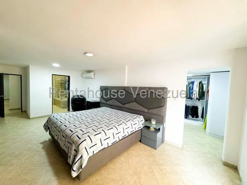 Casa (Multipes Niveles) en Venta en El Cafetal, Distrito Metropolitano - 52