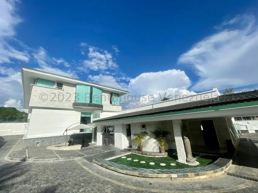 Casa (Multipes Niveles) en Venta en La Lagunita Country Club, Distrito Metropolitano - 2