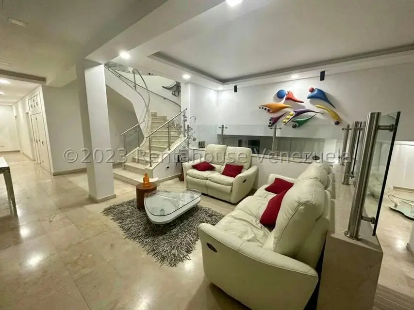 Casa (Multipes Niveles) en Venta en La Lagunita Country Club, Distrito Metropolitano - 21