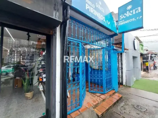 SE ALQUILA LICORERIA + CASA PARA USO COMERCIAL A PIE DE CALLE