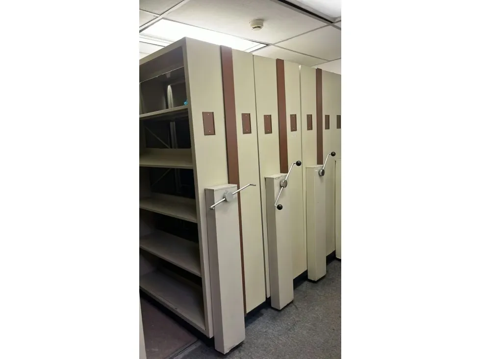 ALQUILER OFICINA EN LOS CORTIJOS 1212 M2 326561 - 8