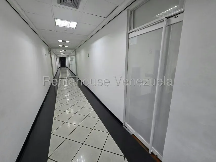 Oficina en Venta en El Recreo, Distrito Metropolitano - 4