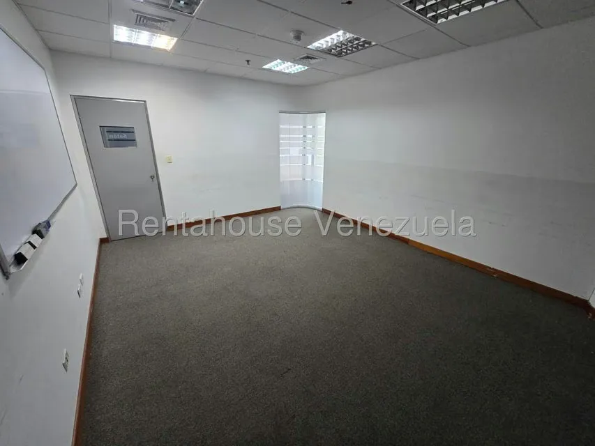Oficina en Venta en El Recreo, Distrito Metropolitano - 7