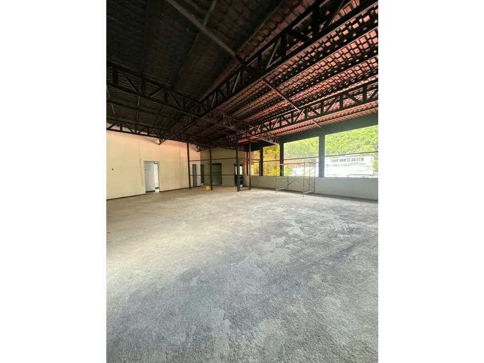 Casa en venta 1588m², San Román - 13
