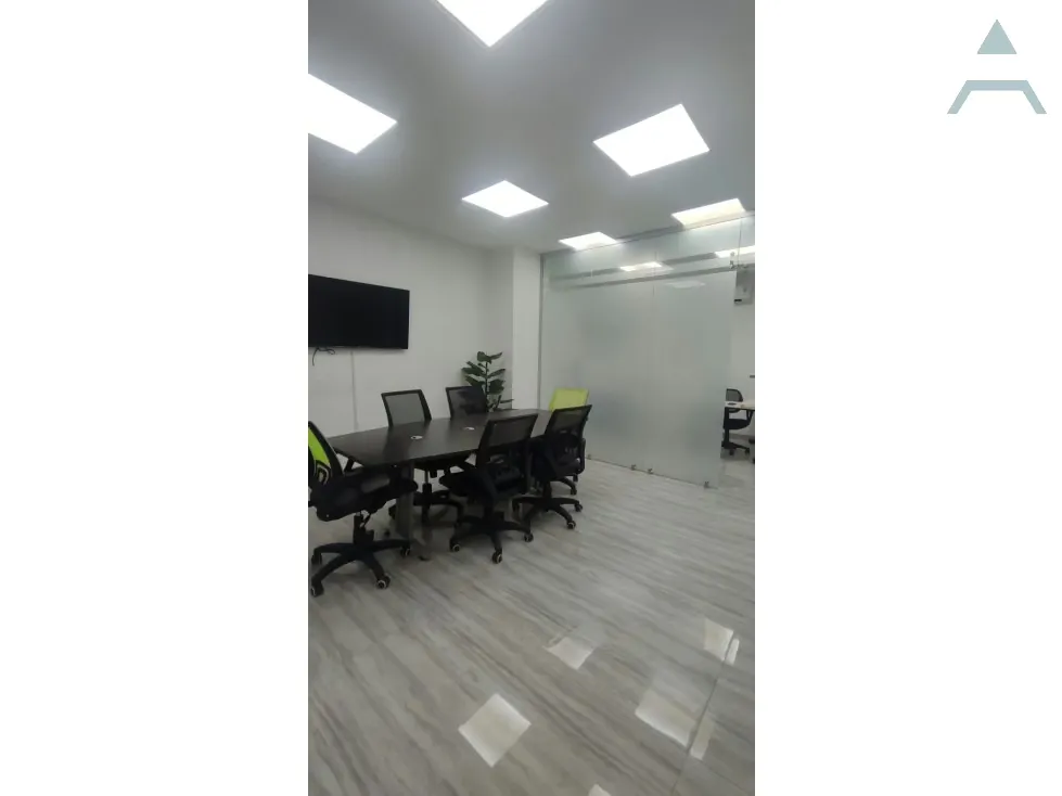 Se alquila Oficina 97m² Chacao