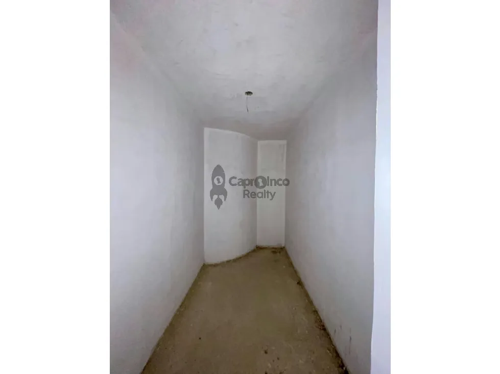 Apartamento de 800 m2 para decorar a tu gusto TCL 9560779 - 13