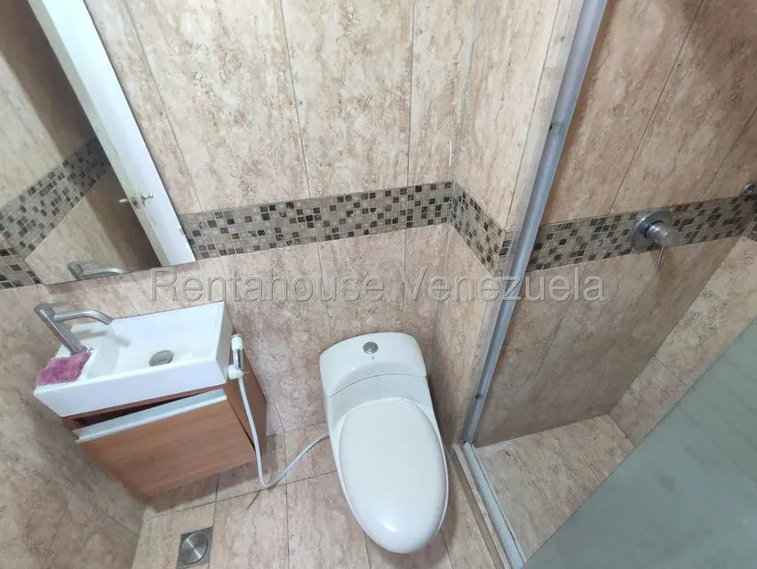 Apartamento (1 Nivel) en Alquiler en Palma Real, Carabobo - 19