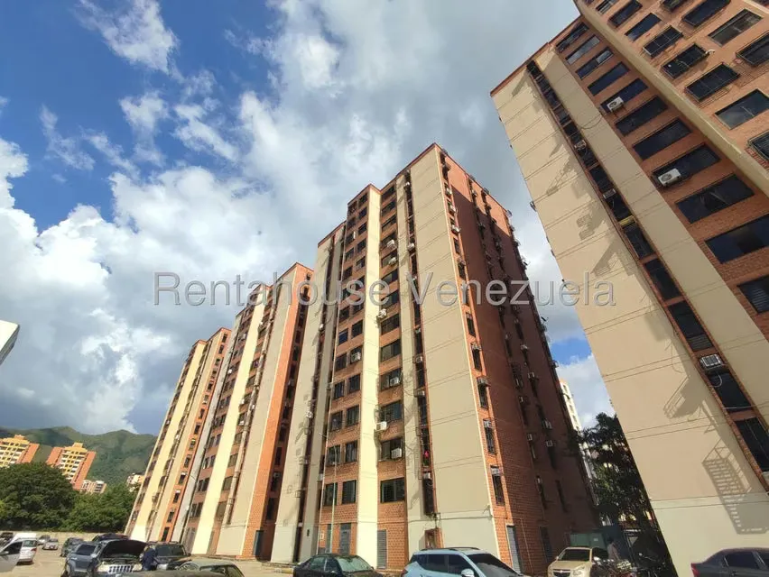 Apartamento (1 Nivel) en Alquiler en Palma Real, Carabobo - 32