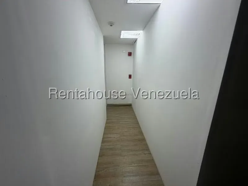 Oficina en Alquiler en El Recreo, Distrito Metropolitano - 23