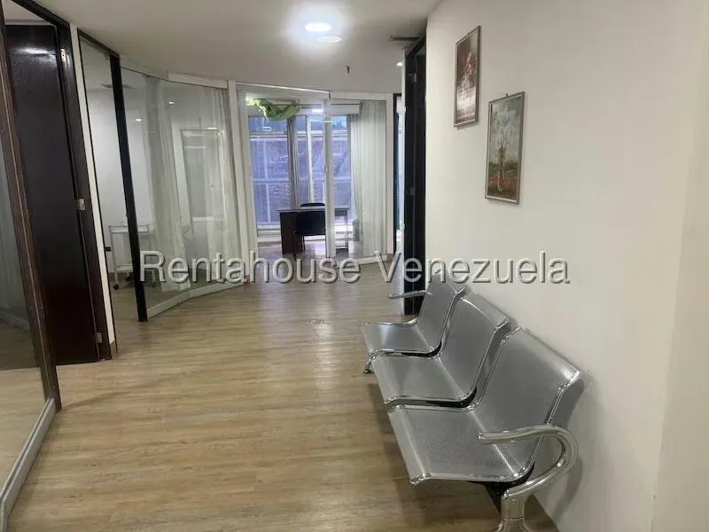 Oficina en Alquiler en El Recreo, Distrito Metropolitano - 10