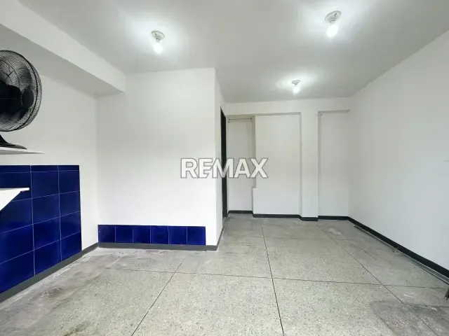 Local comercial en alquiler en Petare - 2