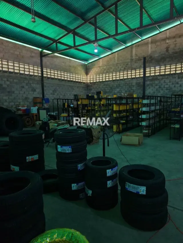 VENDE PUNTO COMERCIAL Y LOCAL COMERCIAL MACHIQUES DETRAS DE GADEMA - 7