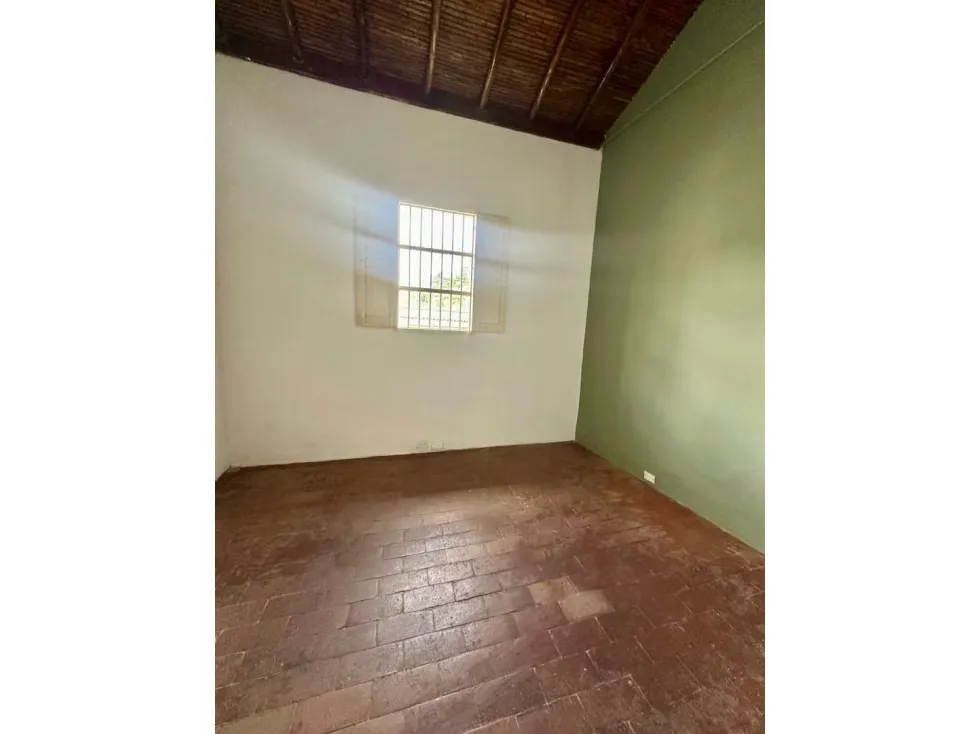 Alquilo local/casa colonial 390m2 Pueblo del Hatillo 0811 - 21