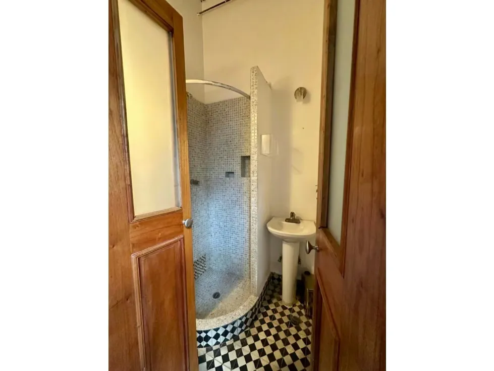 Alquilo local/casa colonial 390m2 Pueblo del Hatillo 0811 - 22
