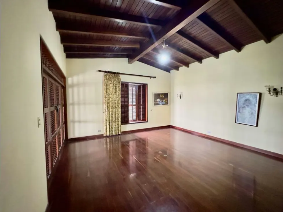 Se vende casa 750m2 La Lagunita 9121 - 12