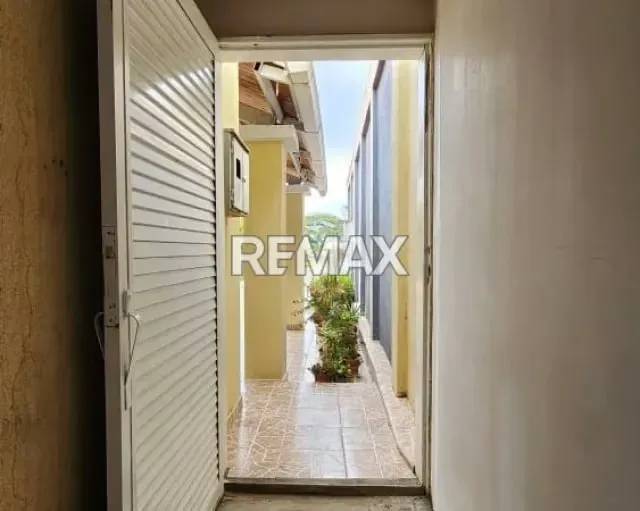 SE VENDE CASA EN URB. TERRAZAS DEL NORTE, COND. GUAYACÁN I, TIPURO. - 16