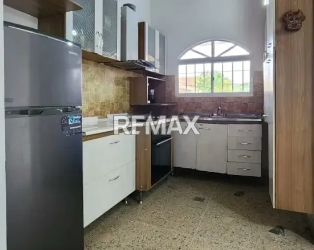 SE VENDE CASA EN URB. TERRAZAS DEL NORTE, COND. GUAYACÁN I, TIPURO. - 6