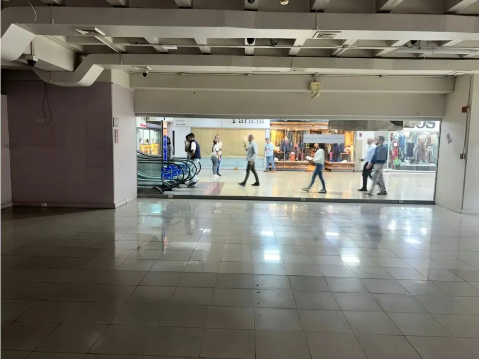 ALQUILER DE LOCAL COMERCIAL CENTRO PLAZA - 8