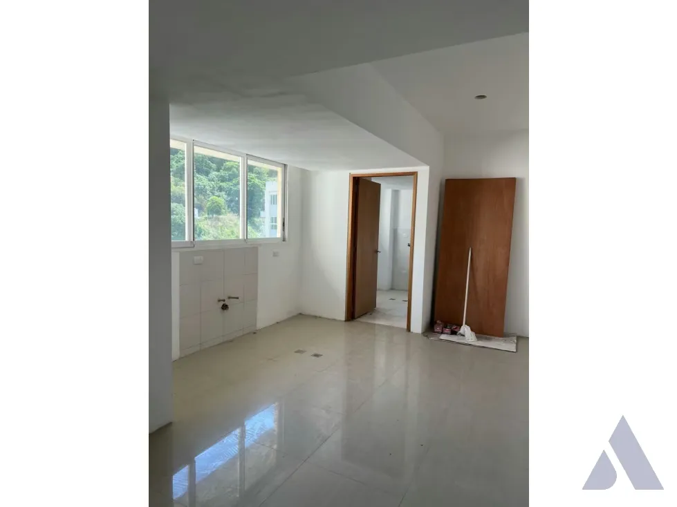 Vendo Ph 208m2 Lomas de Las Mercedes 5963 - 6