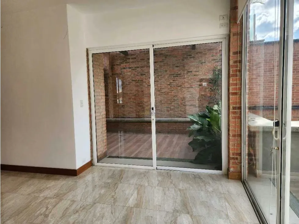 Se Alquila duplex 3H+S/5b/5E + maletero La castellana - 32