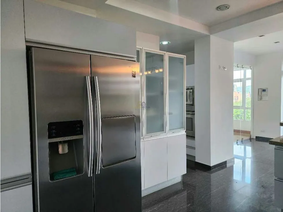 Se Alquila duplex 3H+S/5b/5E + maletero La castellana - 10