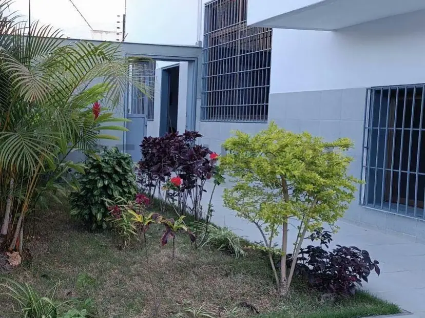 Amplio Galpón ubicado en en Mariches, a cinco minutos de la urbanizacion Miranda