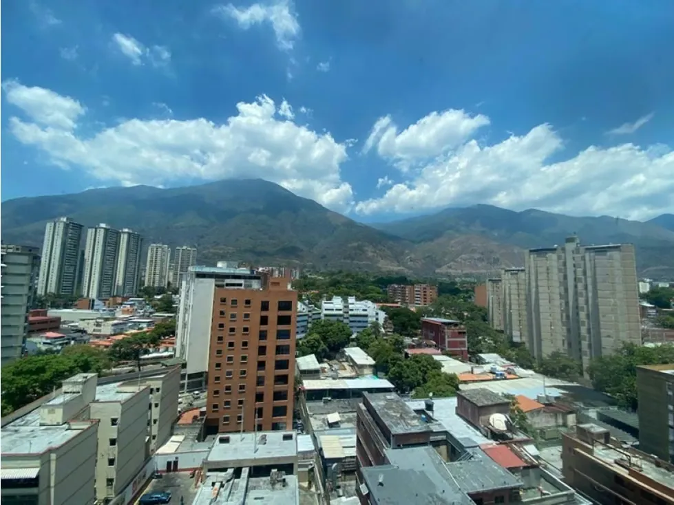 Alquilo oficina 330m2 C.C.Millennium Los Dos Caminos 0880 - 11
