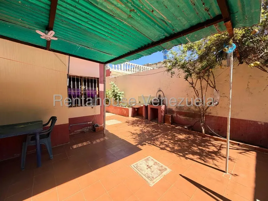 Casa (Duplex) en Venta en Santa Irene, Falcon - 23