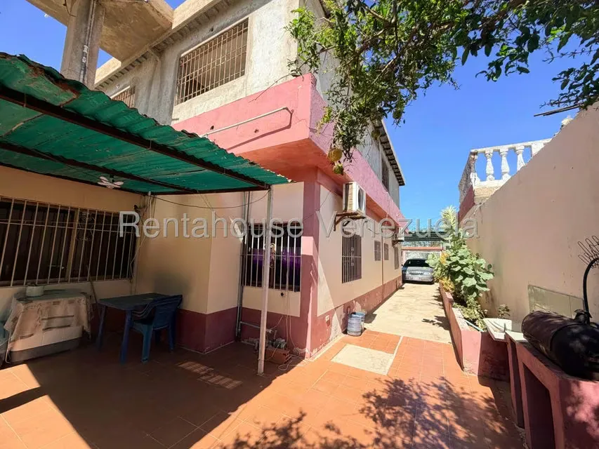 Casa (Duplex) en Venta en Santa Irene, Falcon - 25