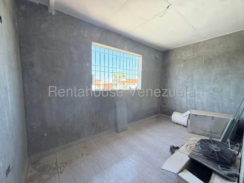 Casa (Duplex) en Venta en Santa Irene, Falcon - 40