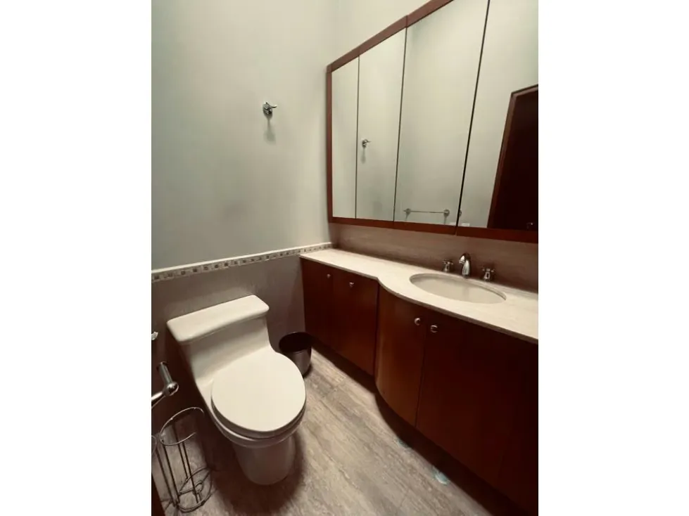 Vendo casa 565m2 4h+2s/7b/5p Caurimare 6955 - 25