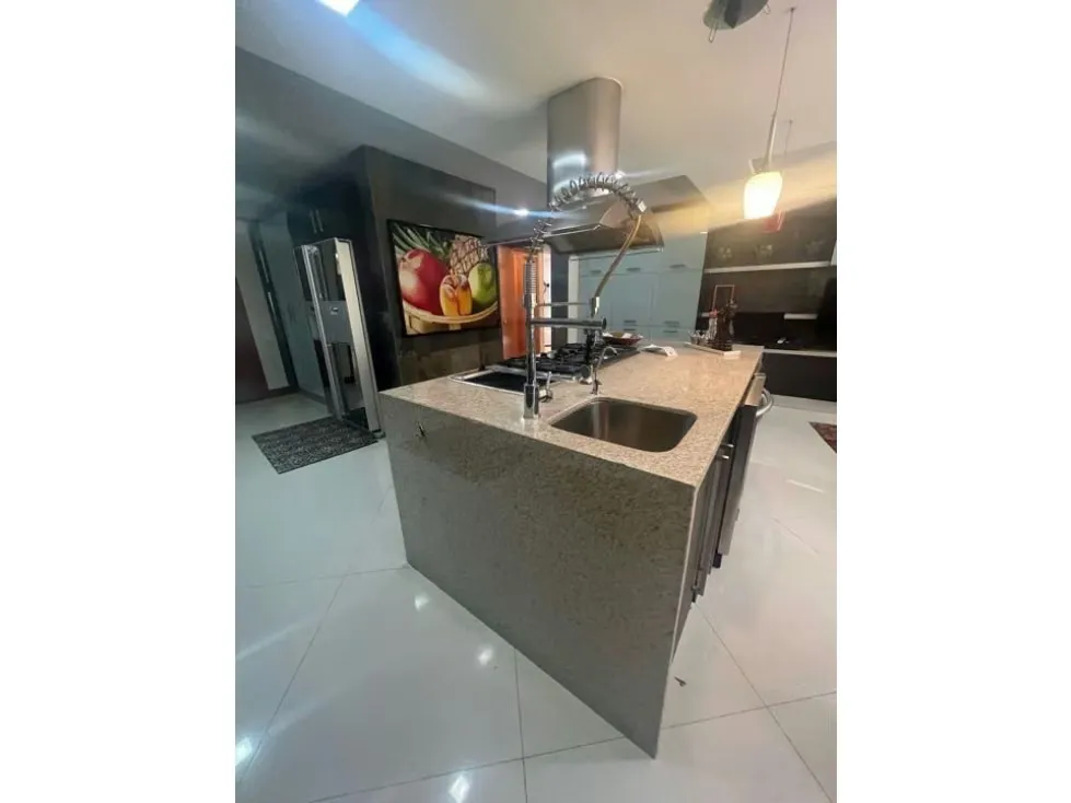 Vendo casa 565m2 4h+2s/7b/5p Caurimare 6955 - 7