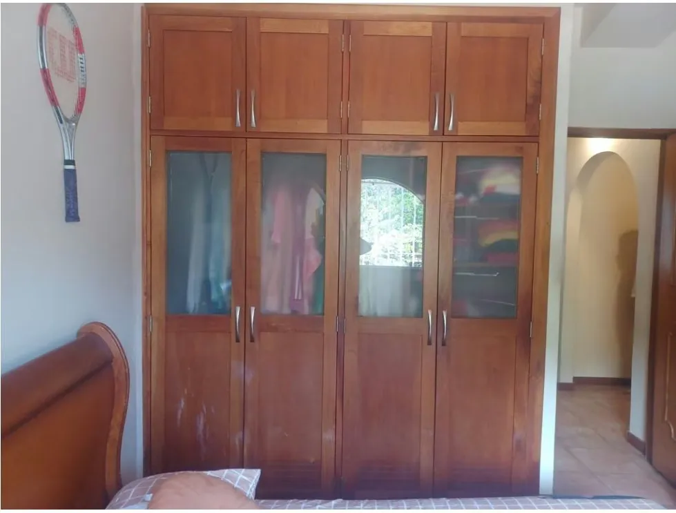 VENTA CASA300m2 6H/7B/2E, ANEXO CALLE CERRADA URB Santa Sofia 9915 - 30