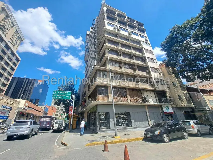 Oficina en Alquiler en Parroquia La Candelaria, Distrito Metropolitano