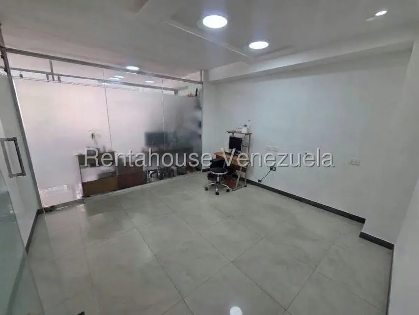 Oficina en Alquiler en Parroquia La Candelaria, Distrito Metropolitano - 29