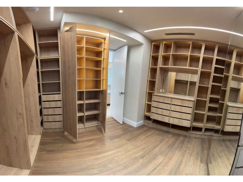 Vendo casa 1154m2 4H+S/4.5B+S/12P Prados del Este - 21