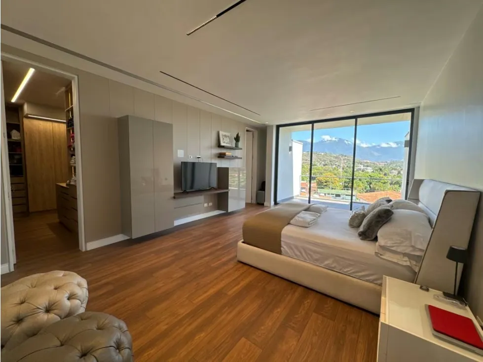 Vendo casa 1154m2 4H+S/4.5B+S/12P Prados del Este - 32
