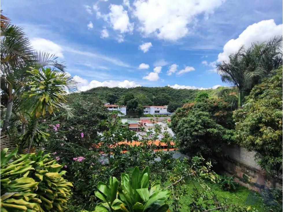 Vendo casa 600m2 Cumbres de Curumo 2409 - 28