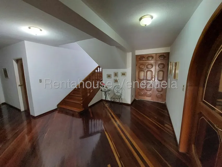 Casa (1 Nivel) en Venta en Colinas del Tamanaco, Distrito Metropolitano - 2