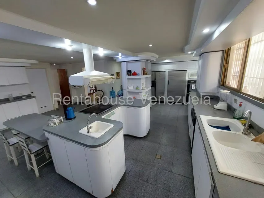 Casa (1 Nivel) en Venta en Colinas del Tamanaco, Distrito Metropolitano - 23