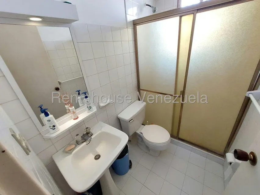 Casa (1 Nivel) en Venta en Colinas del Tamanaco, Distrito Metropolitano - 30