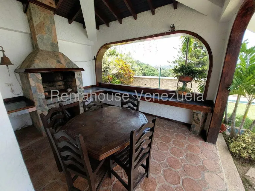 Casa (1 Nivel) en Venta en Colinas del Tamanaco, Distrito Metropolitano - 85