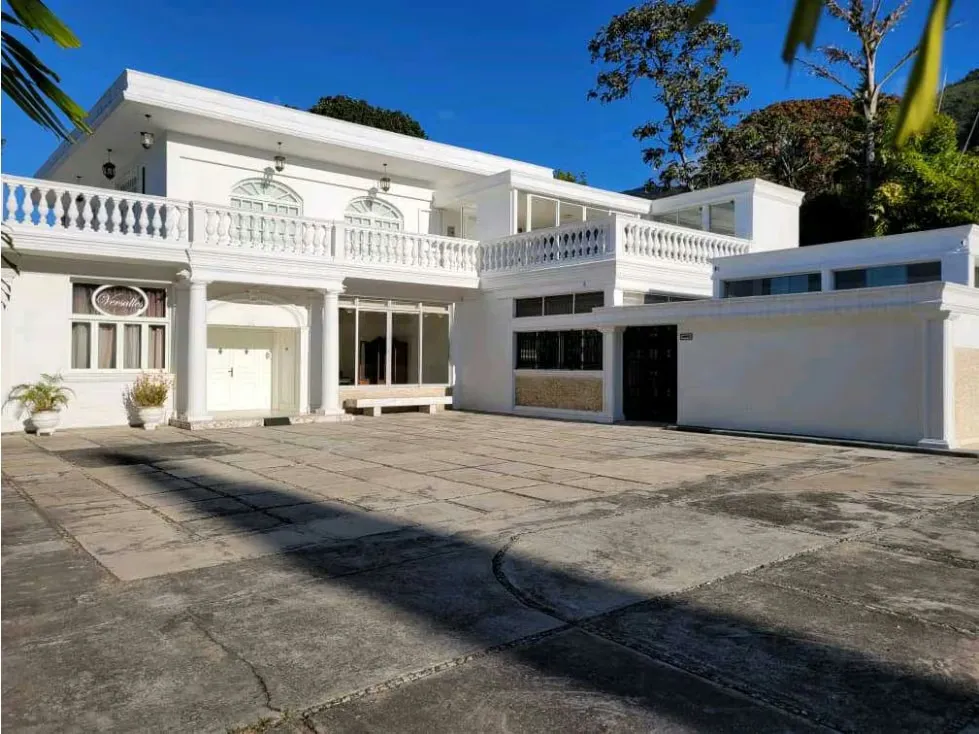 Se vende casa 2510m2 San Bernardino 1654 - 3