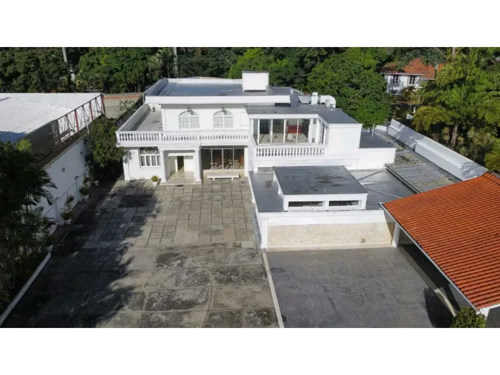 Se vende casa 2510m2 San Bernardino 1654 - 8