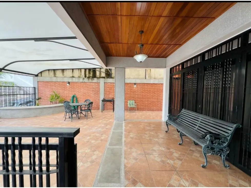 Vendo casa 620m2 Prados del Este 8338 - 14