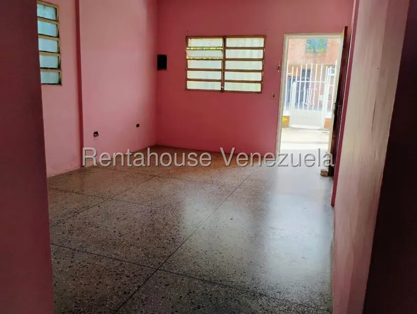 Casa (1 Nivel) en Venta en Centro - Chivacoa, Yaracuy - 8