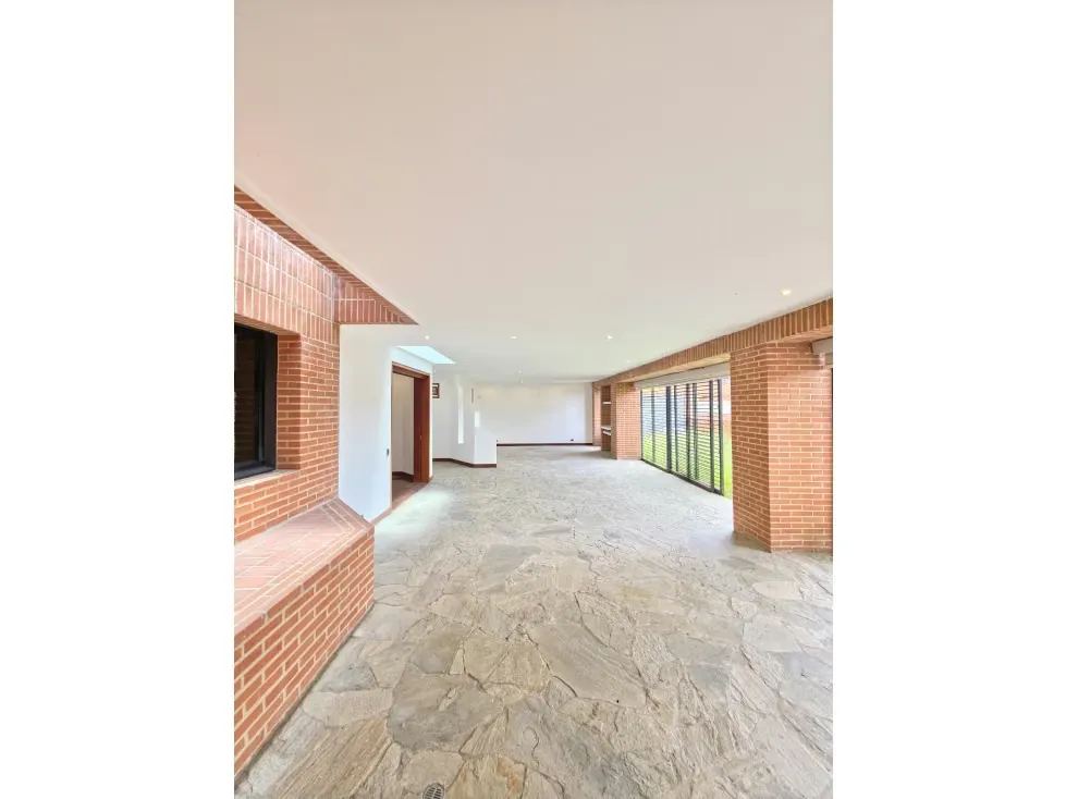 PLANTA BAJA DUPLEX EN VENTA 544 M2 - URB LA ALAMEDA - 3