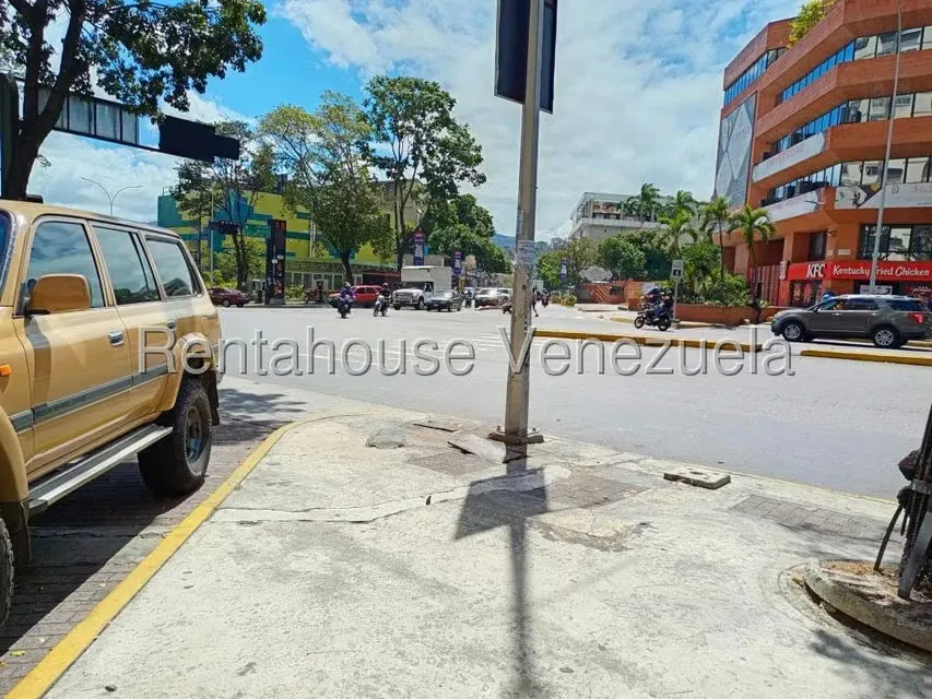 Oficina en Alquiler en Los Ruices, Distrito Metropolitano - 14
