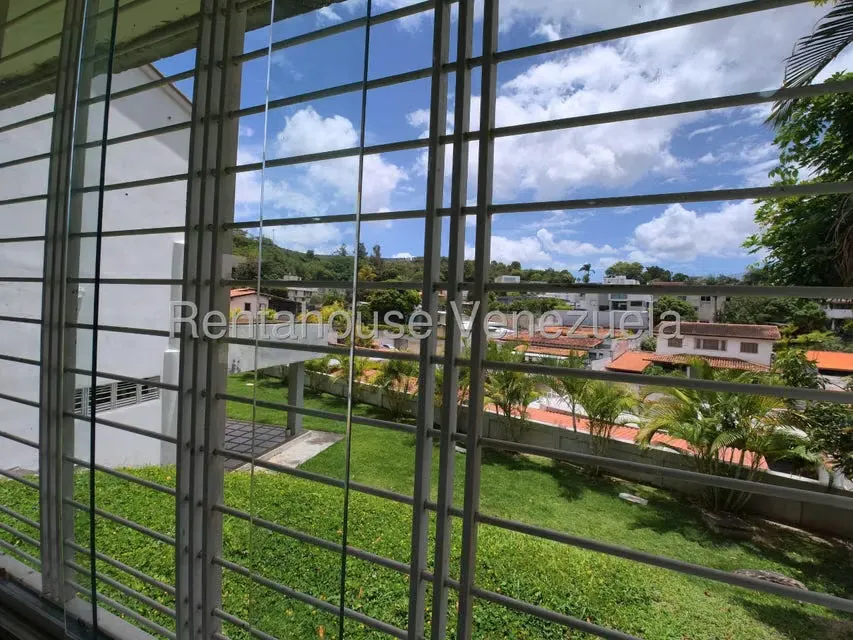 Casa (Multipes Niveles) en Venta en Cumbres de Curumo, Distrito Metropolitano - 14