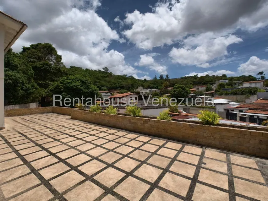 Casa (Multipes Niveles) en Venta en Cumbres de Curumo, Distrito Metropolitano - 23